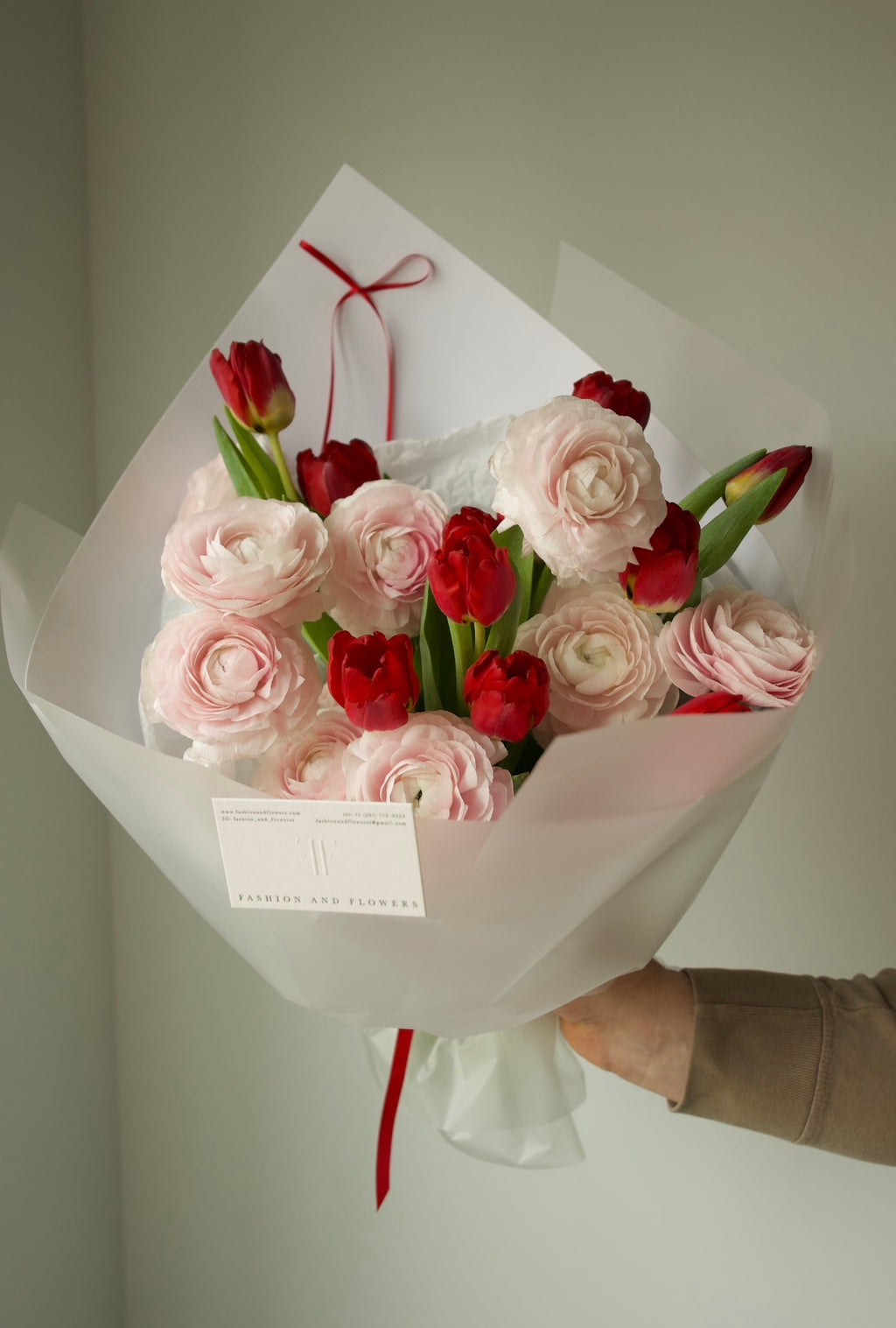 Blush & Scarlet Bouquet